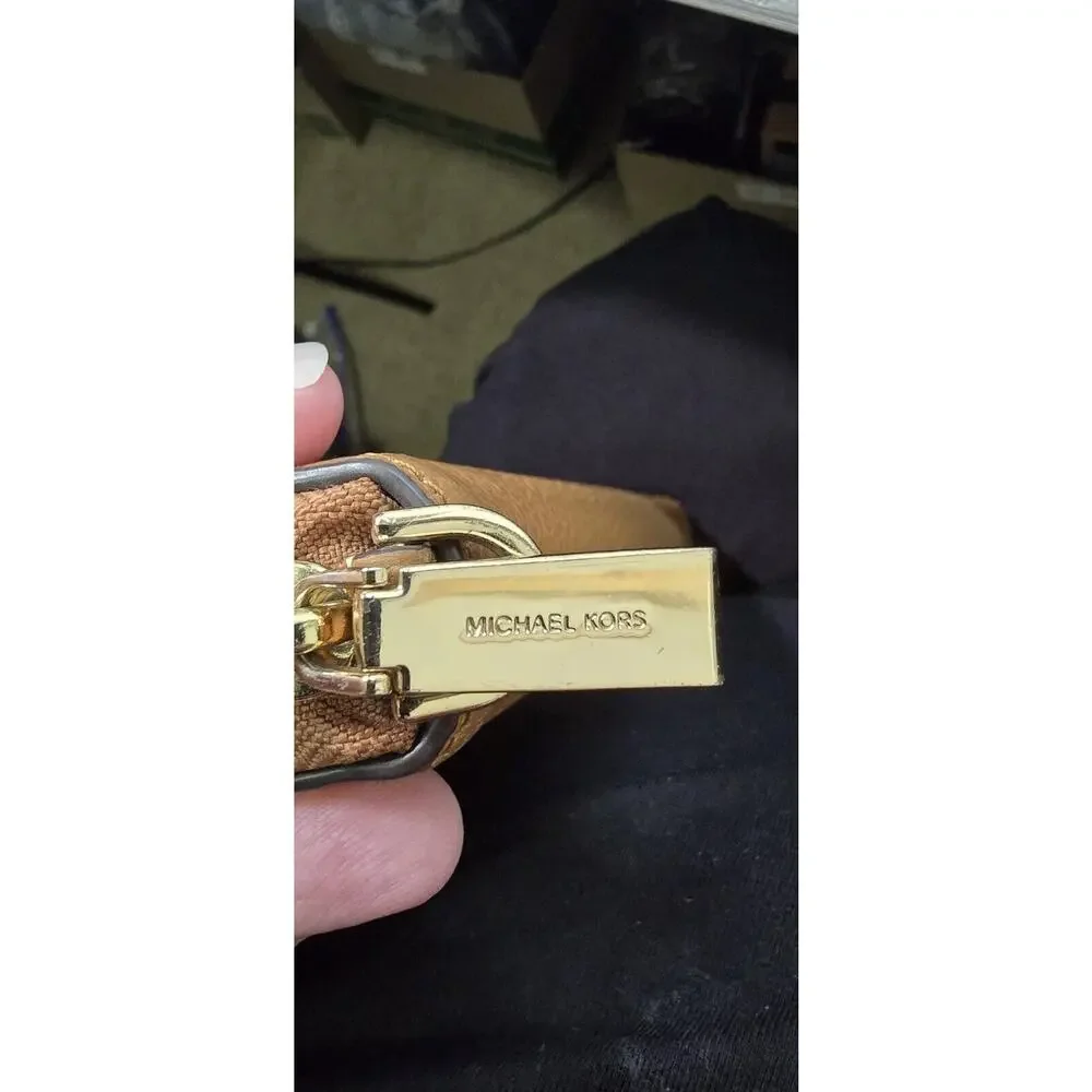 Michael Kors Jet Set Travel Multifunction Flat Large Phone‎ Case Wallet No Strap